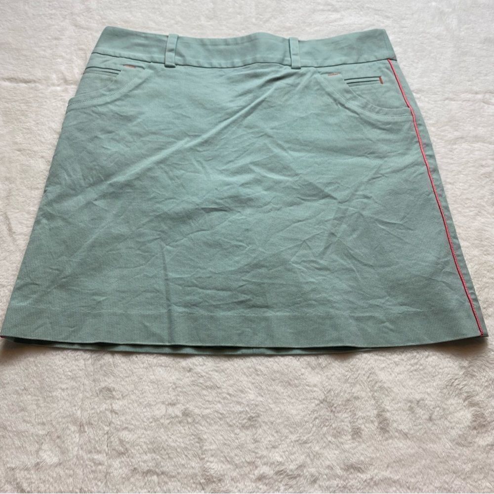 Annika Cutter and Buck Skorts Size 8